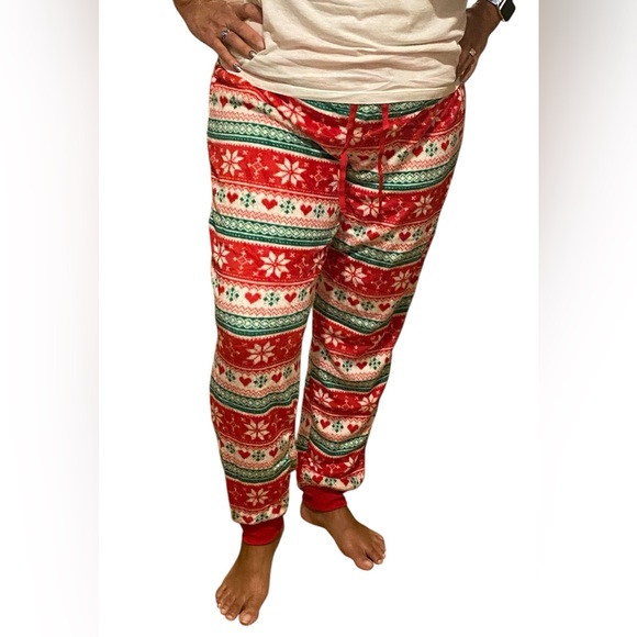 Fleece Pajama’s - Women’s - Picture 3 of 3